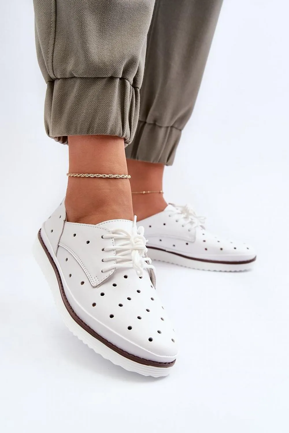 TEEK - Womens Hole Punched Low Shoes